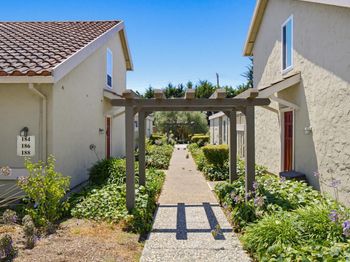 186 Crestview Court
