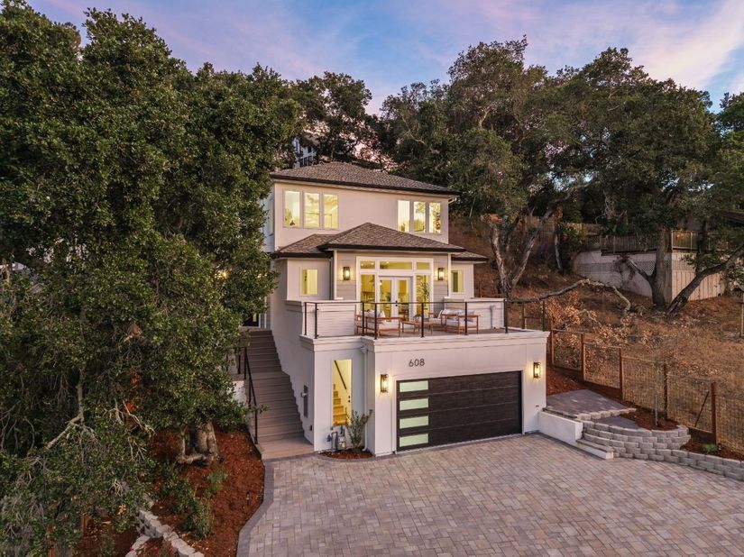 608 Lakeview Way, Redwood City CA 94062