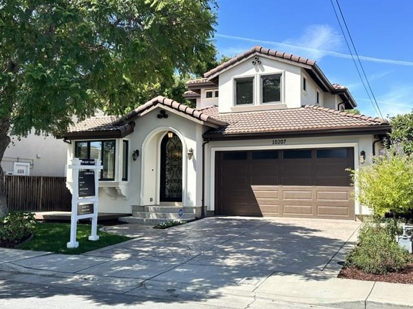 10207 Orange Avenue, Cupertino CA 95014