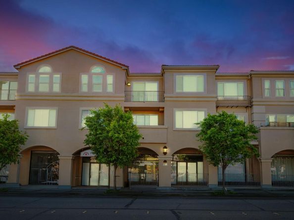 88 17th Avenue 304, San Mateo CA 94402
