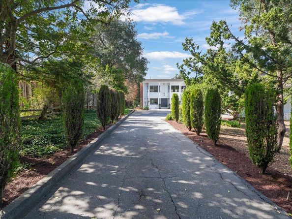 14721 Live Oak Lane, Saratoga CA 95070