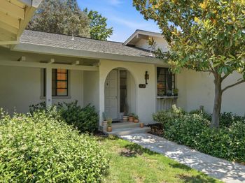 5449 Cribari Green