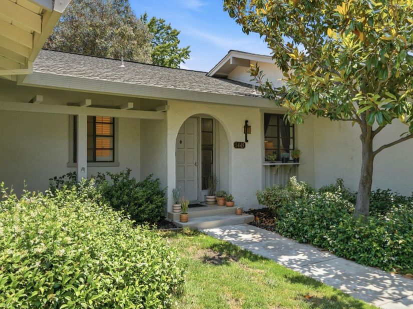 5449 Cribari Green, San Jose CA 95135