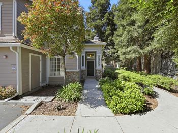6121 Lambeck Lane