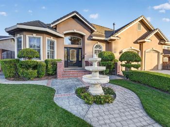 486 Hyde Park Drive