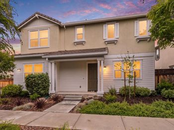 47520 Kinner Falls Common