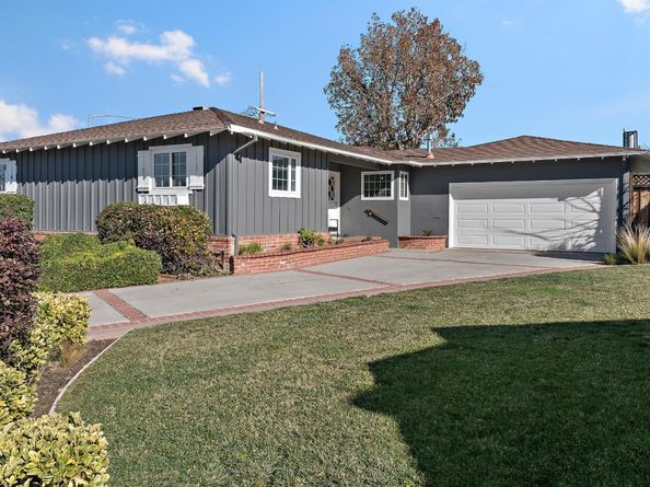 2257 Portsmouth Way, San Mateo CA 94403