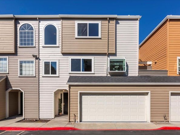 363 N Rengstorff Avenue 5, Mountain View CA 94043