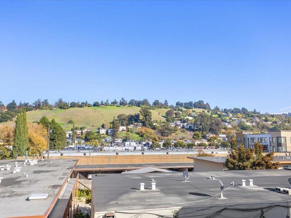 25218 Parklane Drive, Hayward CA 94544