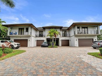 10533 NW 28th Ct