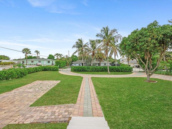 1803 Service Road, North Palm Beach FL 33408