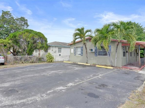 724 NW 6th St, Hallandale Beach FL 33009