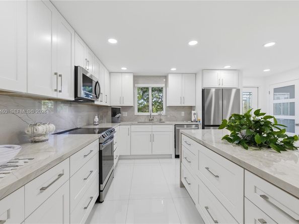 250 S Hollybrook Ter 306, Pembroke Pines FL 33025