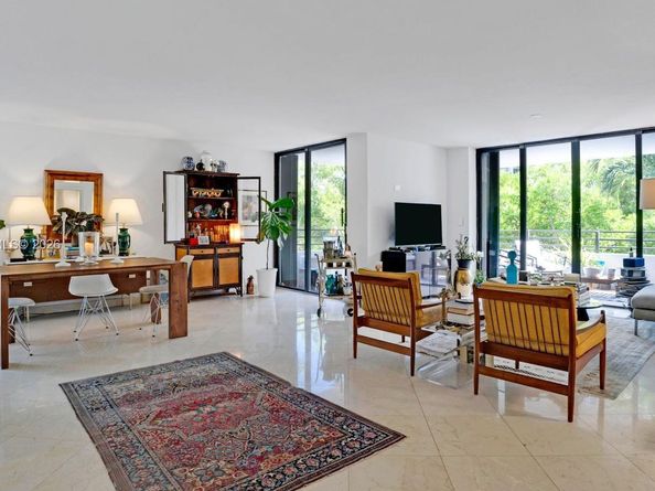 151 SE 15th Rd 202, Miami FL 33129