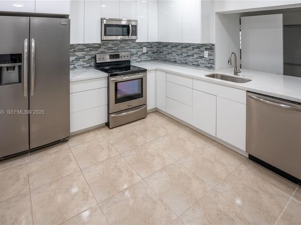 17252 SW 112th Pl 21243, Miami FL 33157