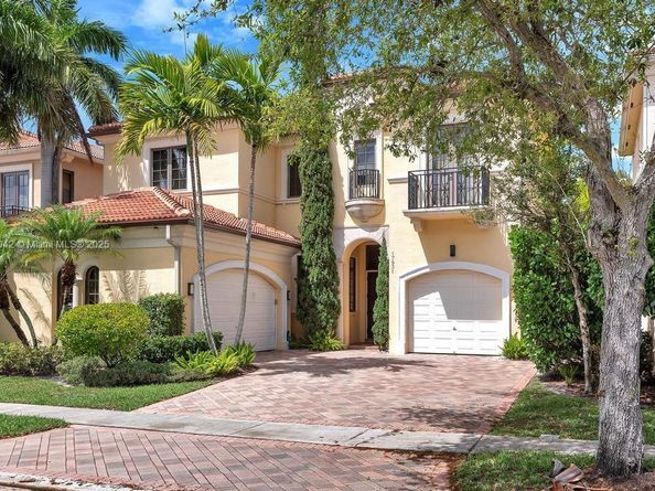 17931 Lake Azure Way, Boca Raton FL 33496