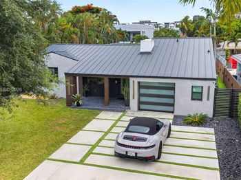 545 NE 9th Ave