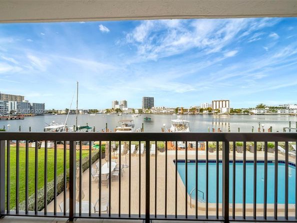 200 Golden Isles Dr 203, Hallandale Beach FL 33009