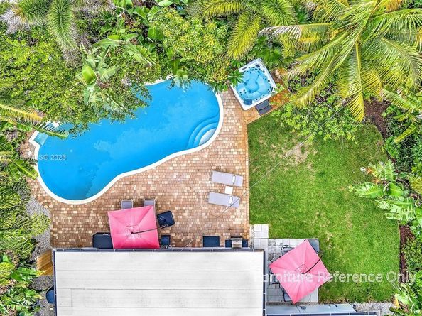 1577 NE 48th Ct, Oakland Park FL 33334