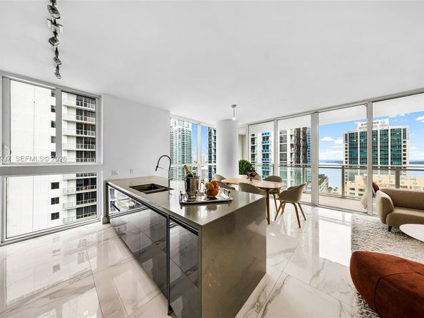 1080 Brickell Ave 2708, Miami FL 33131