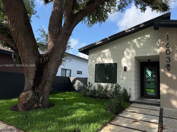 1603 SW 30th Ave
