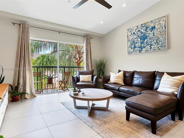 2009 SE 10th Ave 322, Fort Lauderdale FL 33316