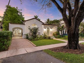 909 Roderigo Ave