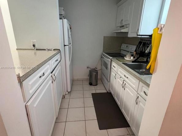 13101 Memorial Hwy 201 Hwy 201, North Miami FL 33161