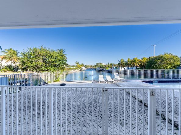 2225 NE 123rd St 114, North Miami FL 33181