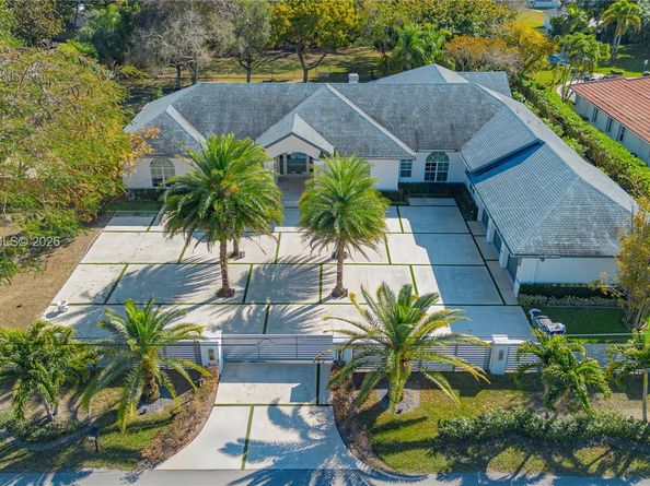 10340 SW 62nd St, Miami FL 33173