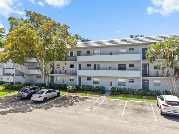 8350 Sands Point Blvd E303, Tamarac FL 33321