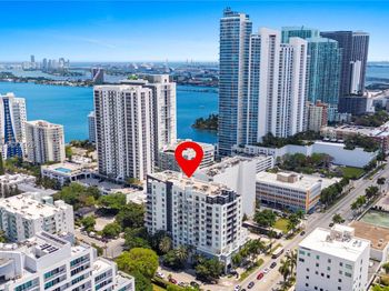 2275 Biscayne Blvd