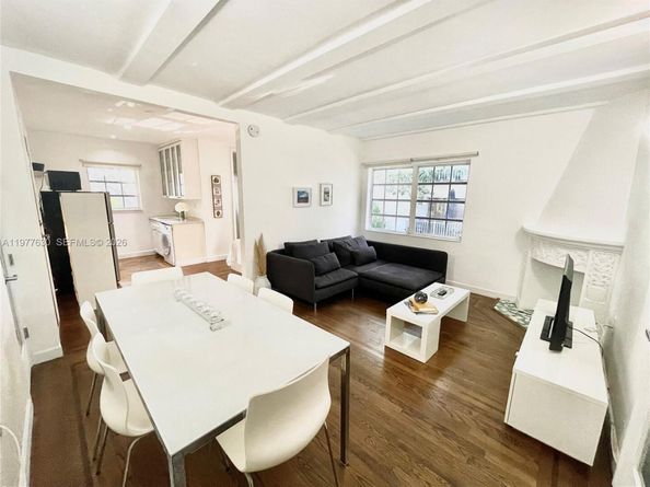 439 15th St 18, Miami Beach FL 33139