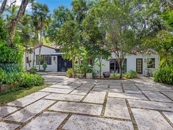3820 Braganza Ave, Miami FL 33133