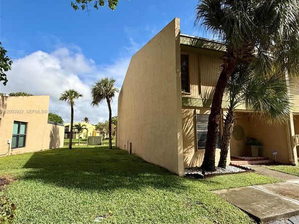 9251 NW 14th Ct 257, Pembroke Pines FL 33024