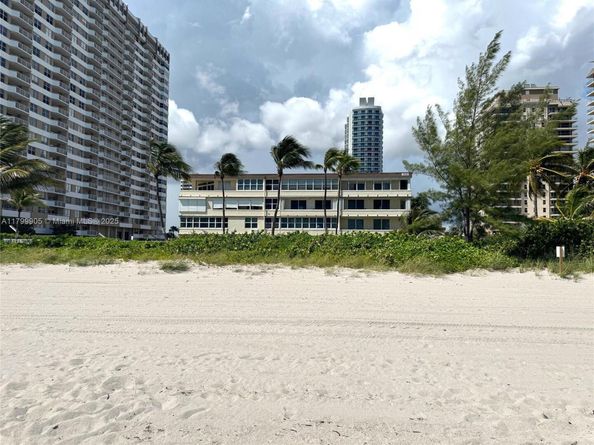 1936 S Ocean Dr 8D, Hallandale Beach FL 33009
