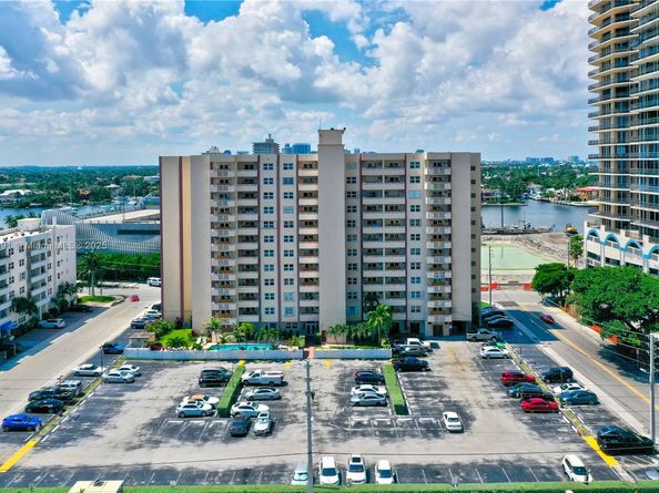 200 S Birch Rd 208, Fort Lauderdale FL 33316