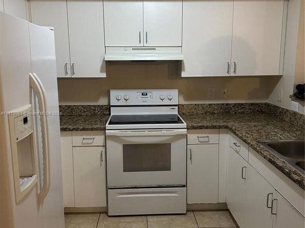 4828 N State Road 7 8107, Coconut Creek FL 33073