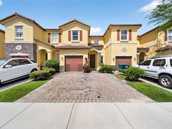 8766 NW 112th Path