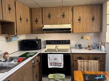 9180 SE Fontainebleau Blvd