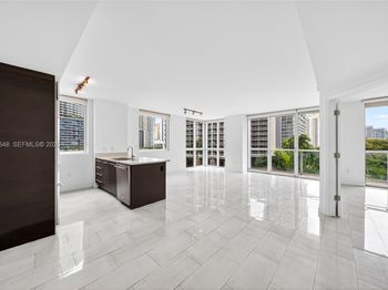 500 Brickell Ave