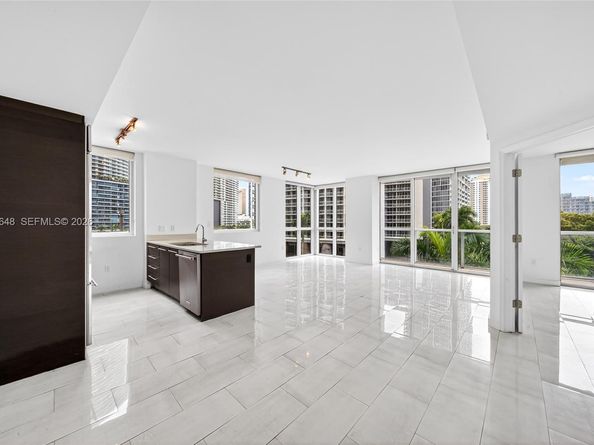 500 Brickell Ave 501, Miami FL 33131