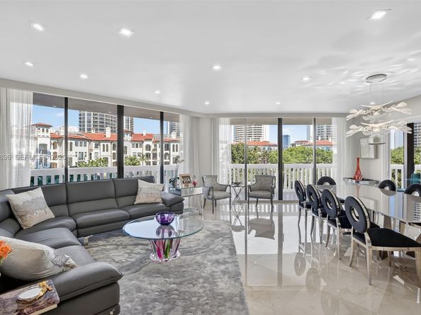 2000 Island Blvd 401, Aventura FL 33160