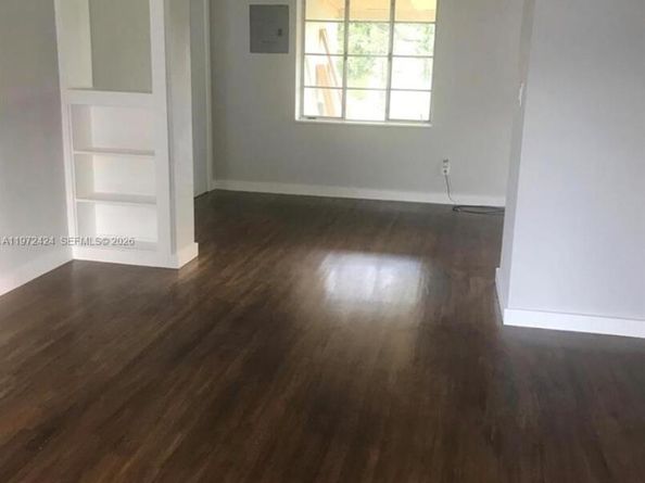 511 E 27th St, Hialeah FL 33013