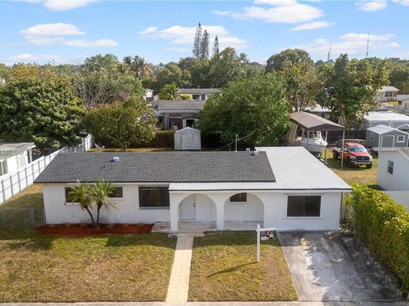 11532 SW 136th Ter, Miami FL 33176