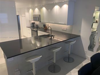 2326 S Cypress Bend Dr