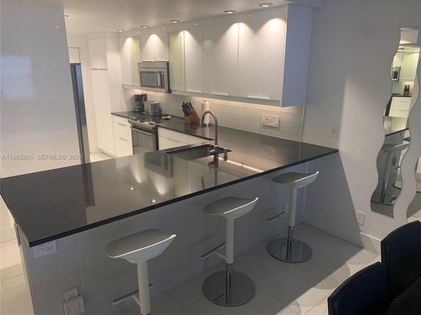 2326 S Cypress Bend Dr 221, Pompano Beach FL 33069