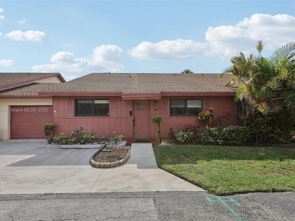4702 Satinwood Trl, Coconut Creek FL 33063
