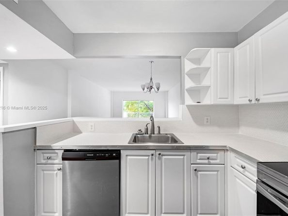 1455 N Treasure Dr 3K, North Bay Village FL 33141