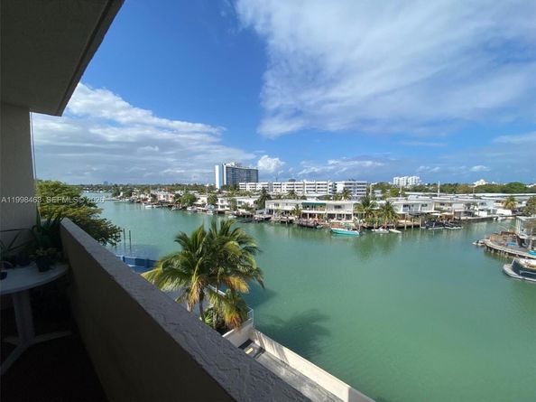 7125 Bay Dr 506, Miami Beach FL 33141